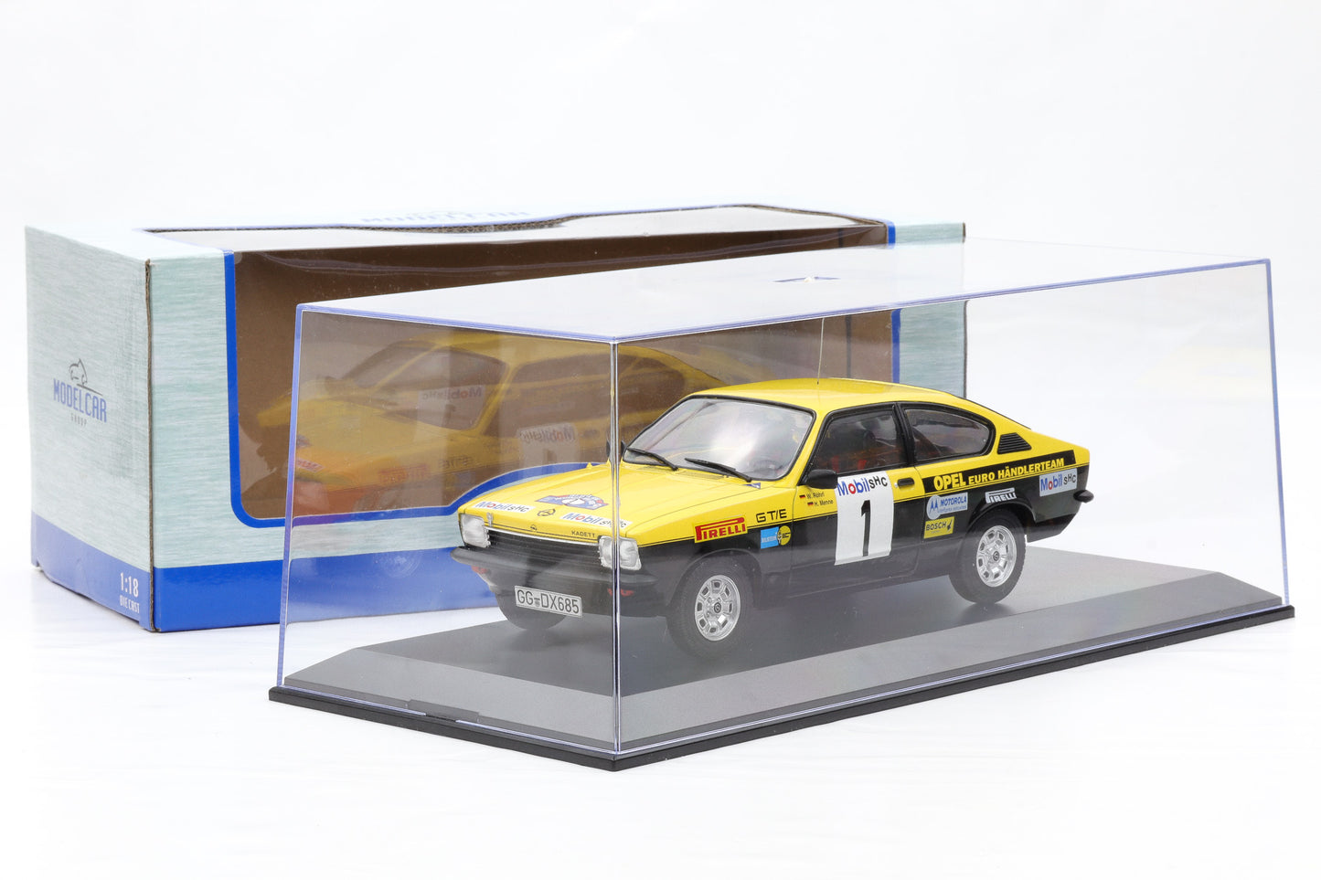 1:18 Opel Kadett C GT/E #1 Lippe Rallye 1977 Röhrl, Menne MCG + Vitrine