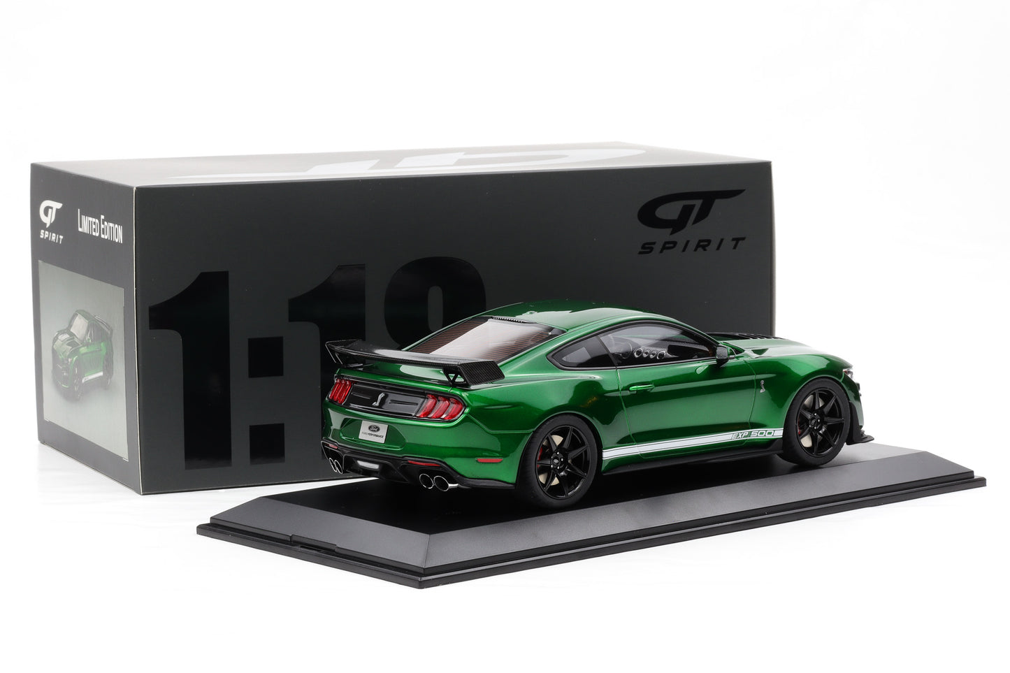 1:18 GT Spirit Shelby Mustang GT 500 Candy Apple Green GT834 + Vitrine