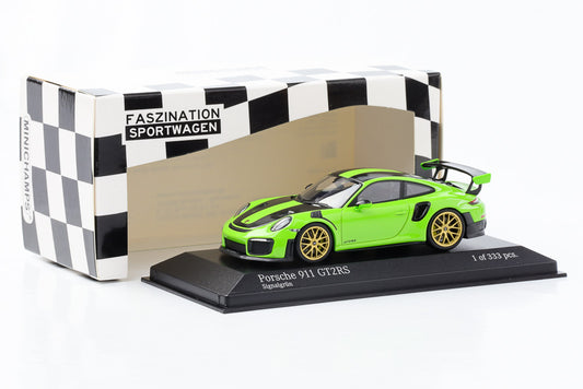 1:43 بورش 911 GT2 RS 991.2 حواف باللون الأخضر والذهبي Minichamps