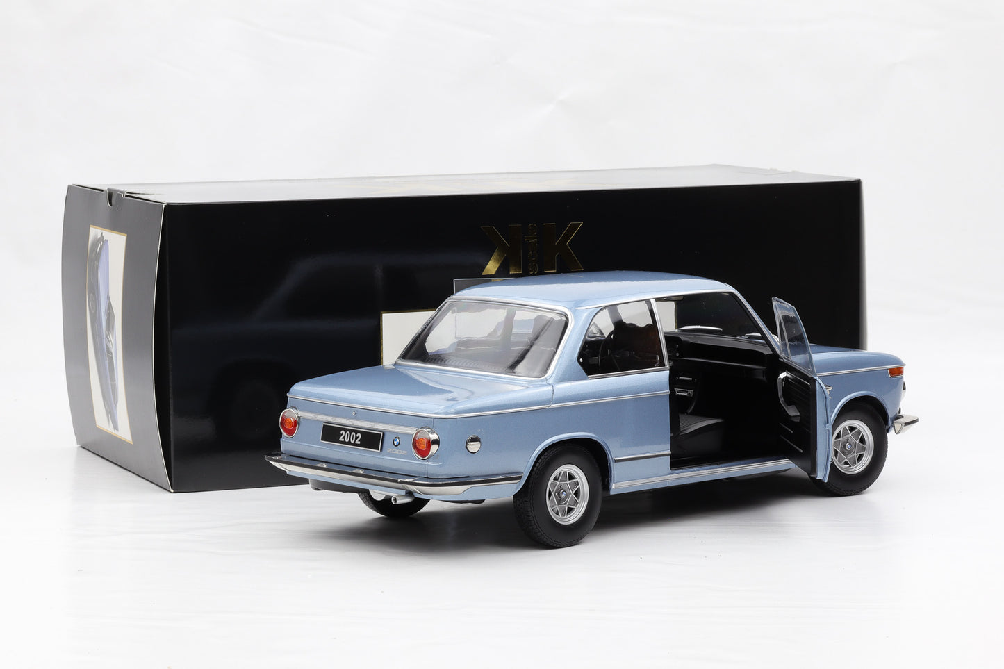 1:12 KK-Scale BMW 2002 1.Serie 1971 hellblau-metallic diecast opening parts