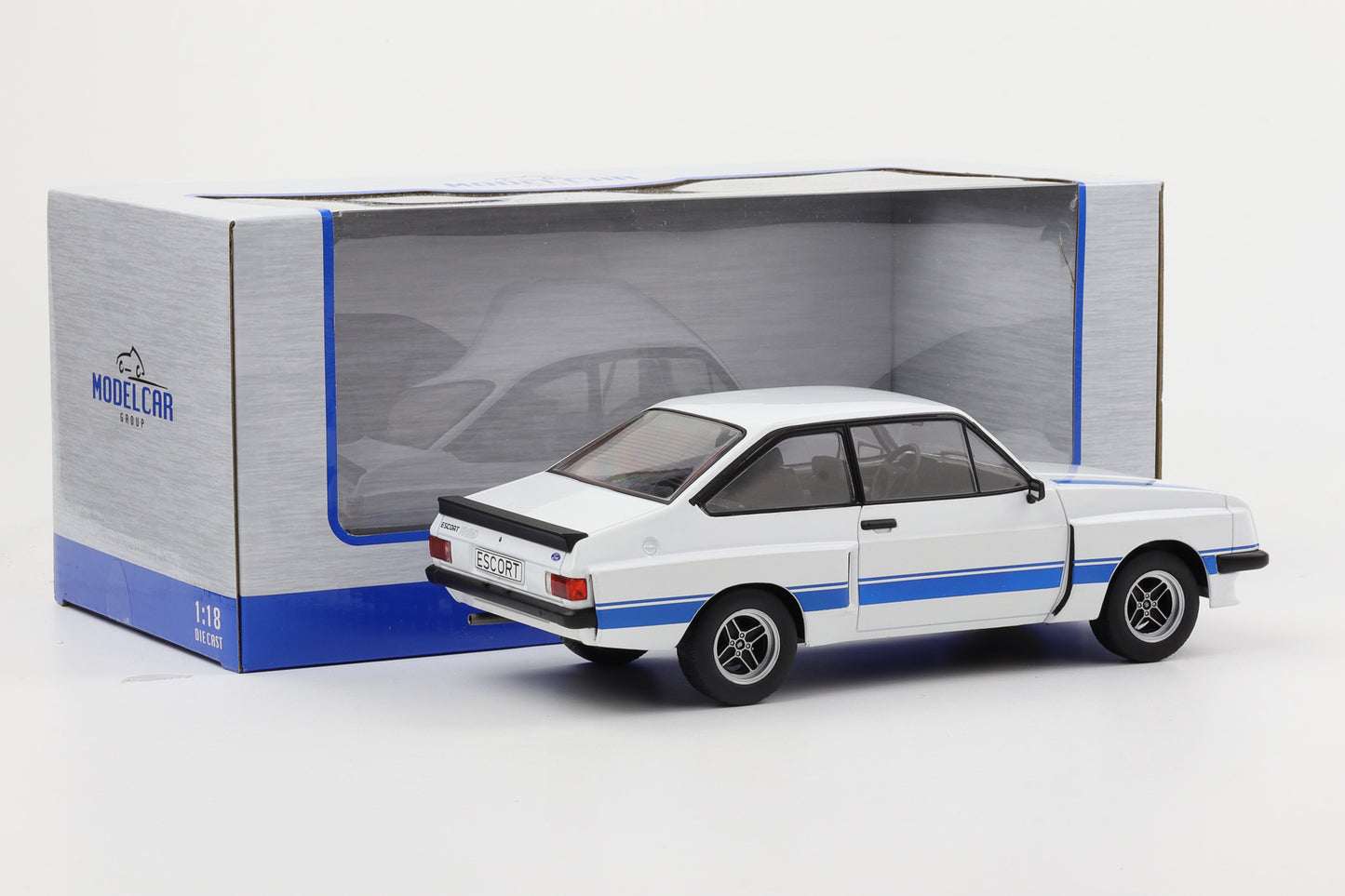 1:18 MCG Ford Escort MK II RS 2000 X-pack weiß mit Streifen Dekor MCG18350