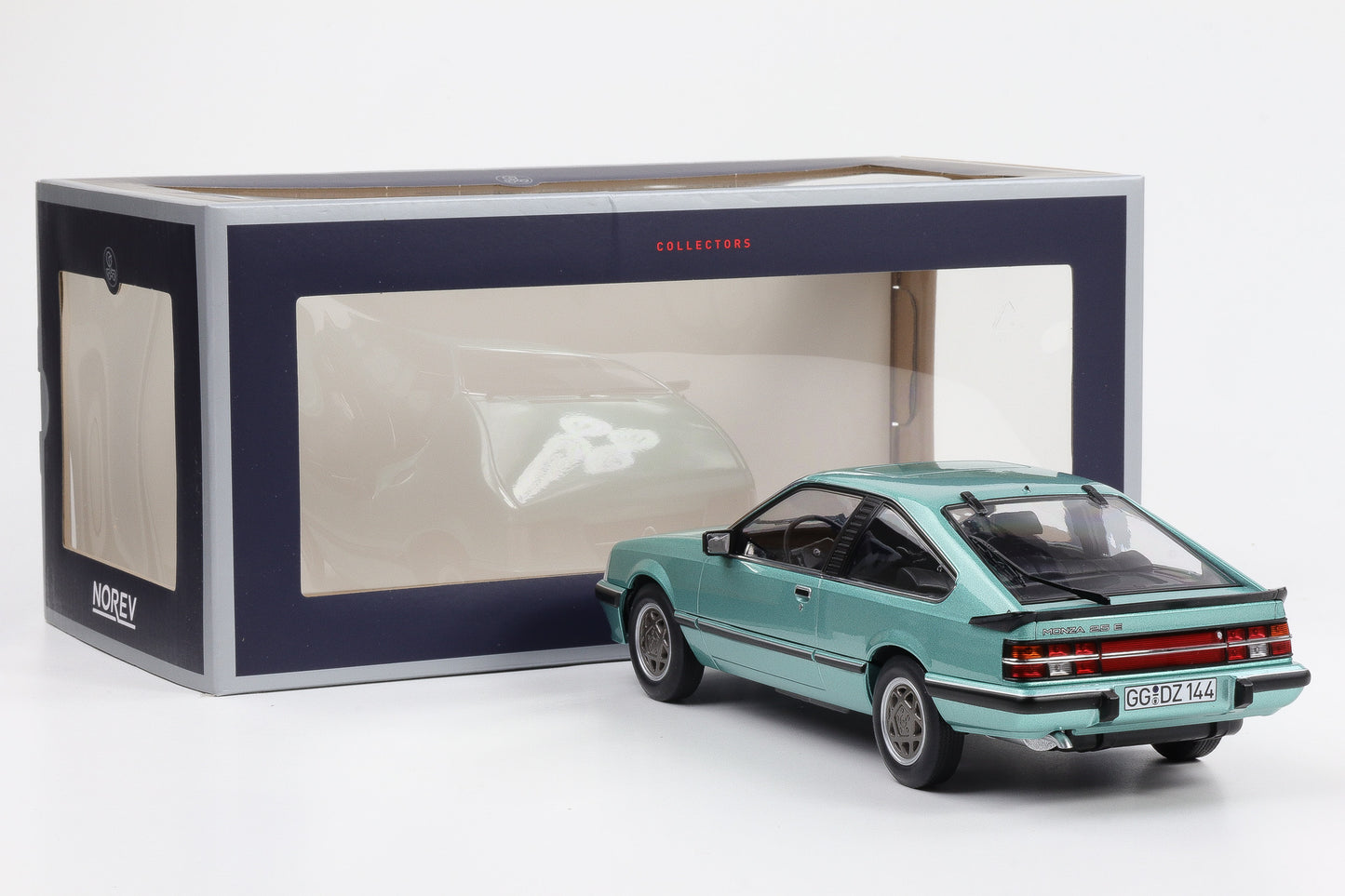 1:18 Opel Monza 2.5 E GM Sportcoupe beryll green metallic 1983 Norev 183643