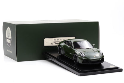 1:18 Spark Porsche 911 992.2 Carrera GTS Cuarenta Quercusverde WAP DEALER