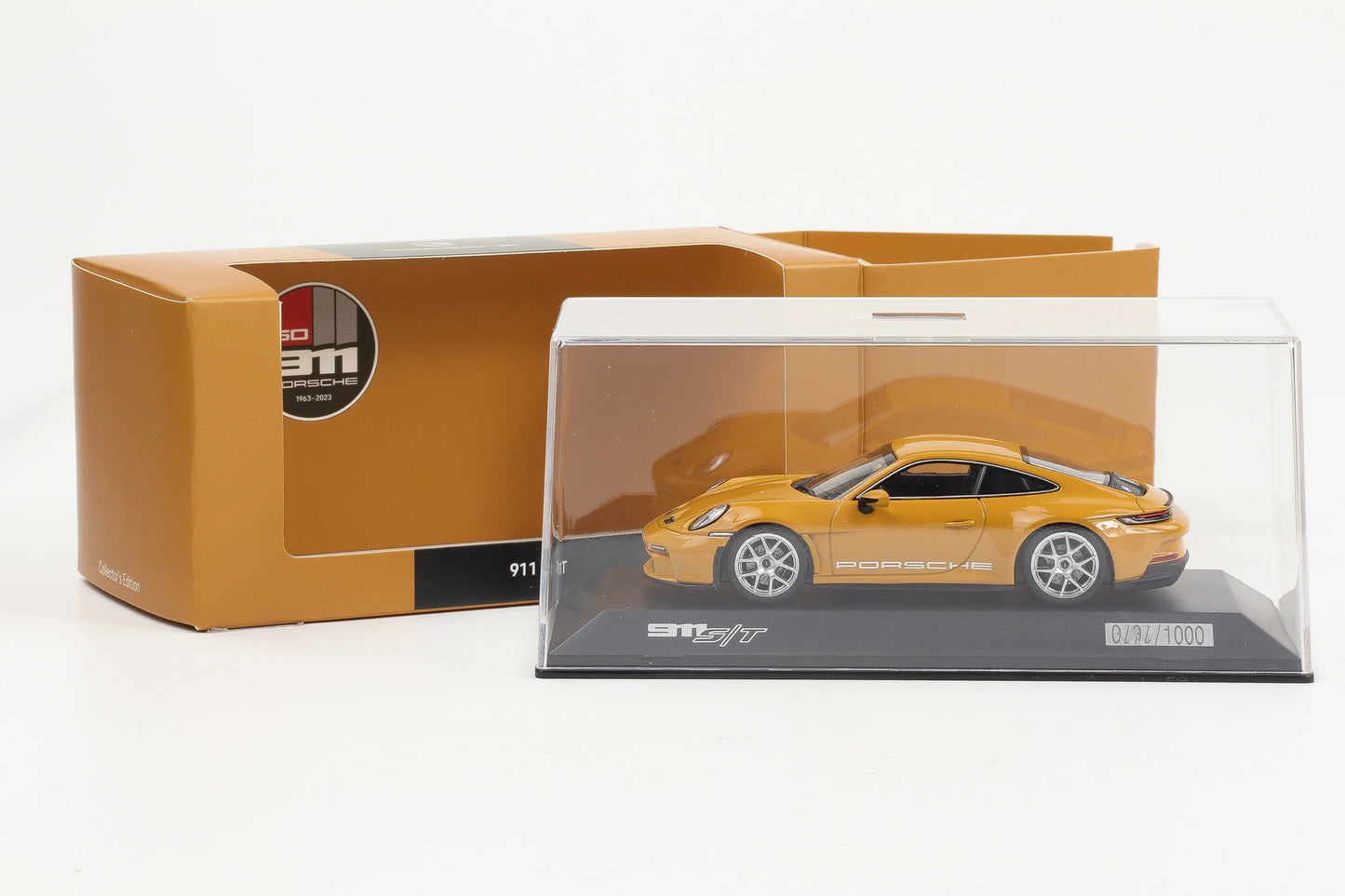 1:43 Spark Porsche 911 992 S/T Bahamagelb 1:43 WAP Dealer diecast