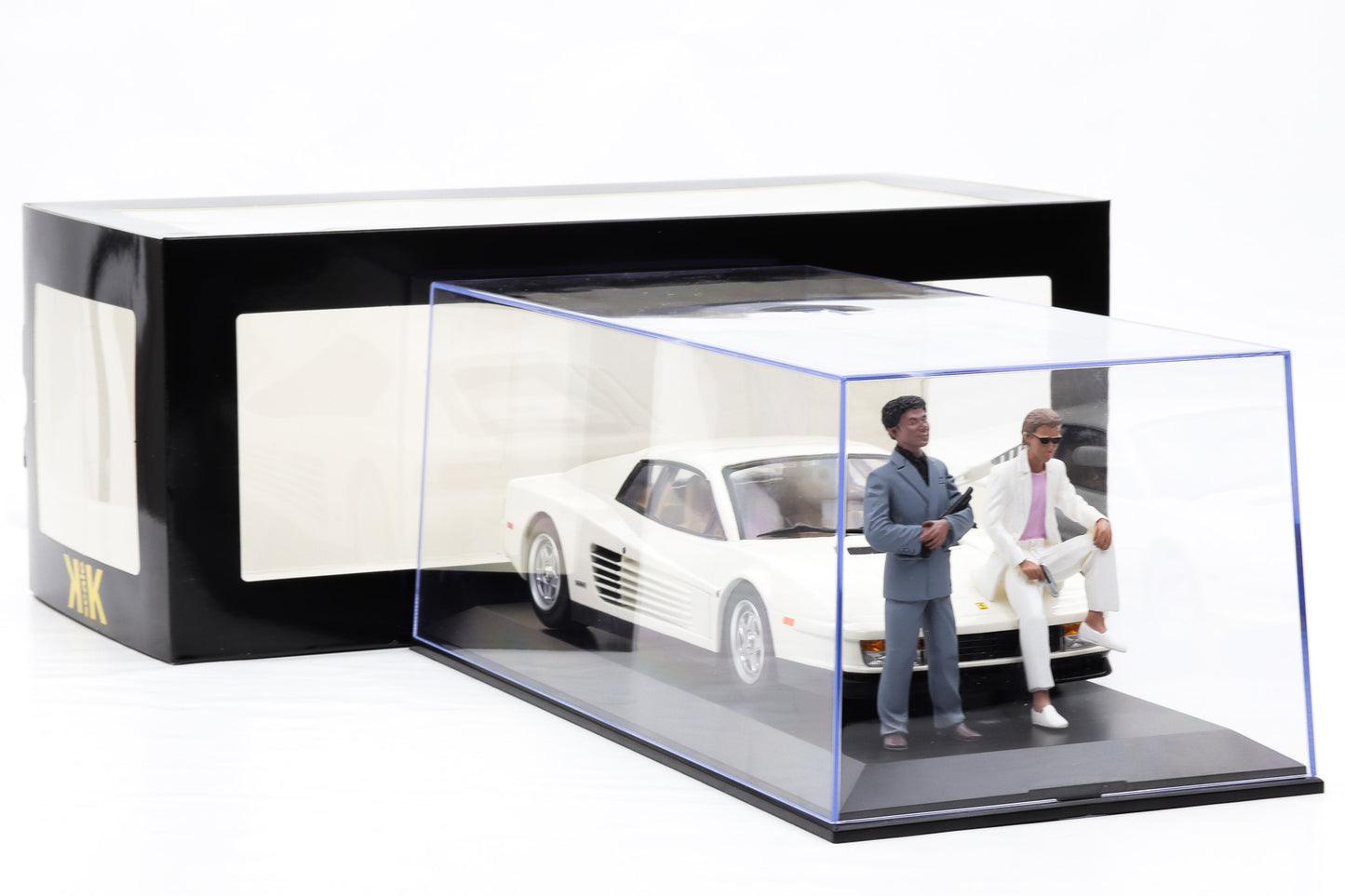 1:18 Ferrari Miami Vice Testarossa US 1984 mit Figur Sonny Tubbs + Vitrine