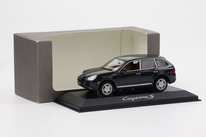 1:43 Porsche Cayenne S 2002 Lagogrün metallic Minichamps WAP