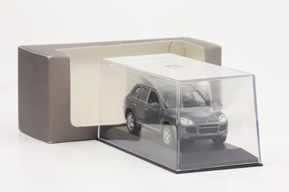 1:43 Porsche Cayenne Turbo 2002 Titangrau metallic Minichamps WAP