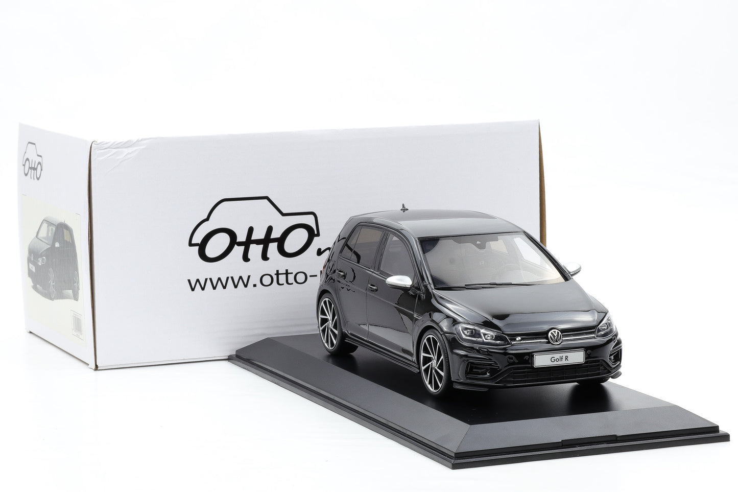 1:18 OTTOmobile VW Golf 7 R 5-Türer 2017 schwarz OT417 + Vitrine