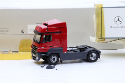 1:43 Minichamps LKW Mercedes-Benz Axor Koffertelzug / Arctic Box Truck - Defekt