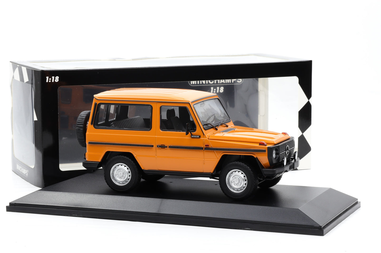1:18 Minichamps Mercedes G-Klasse 300GD SWB W460 G-Modell orange 1980