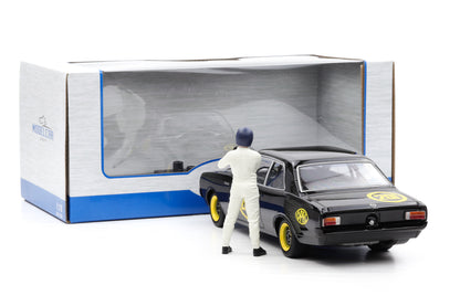 1:18 Opel Rekord C 1900 Schwarze Witwe 1967 + Figur MCG diecast
