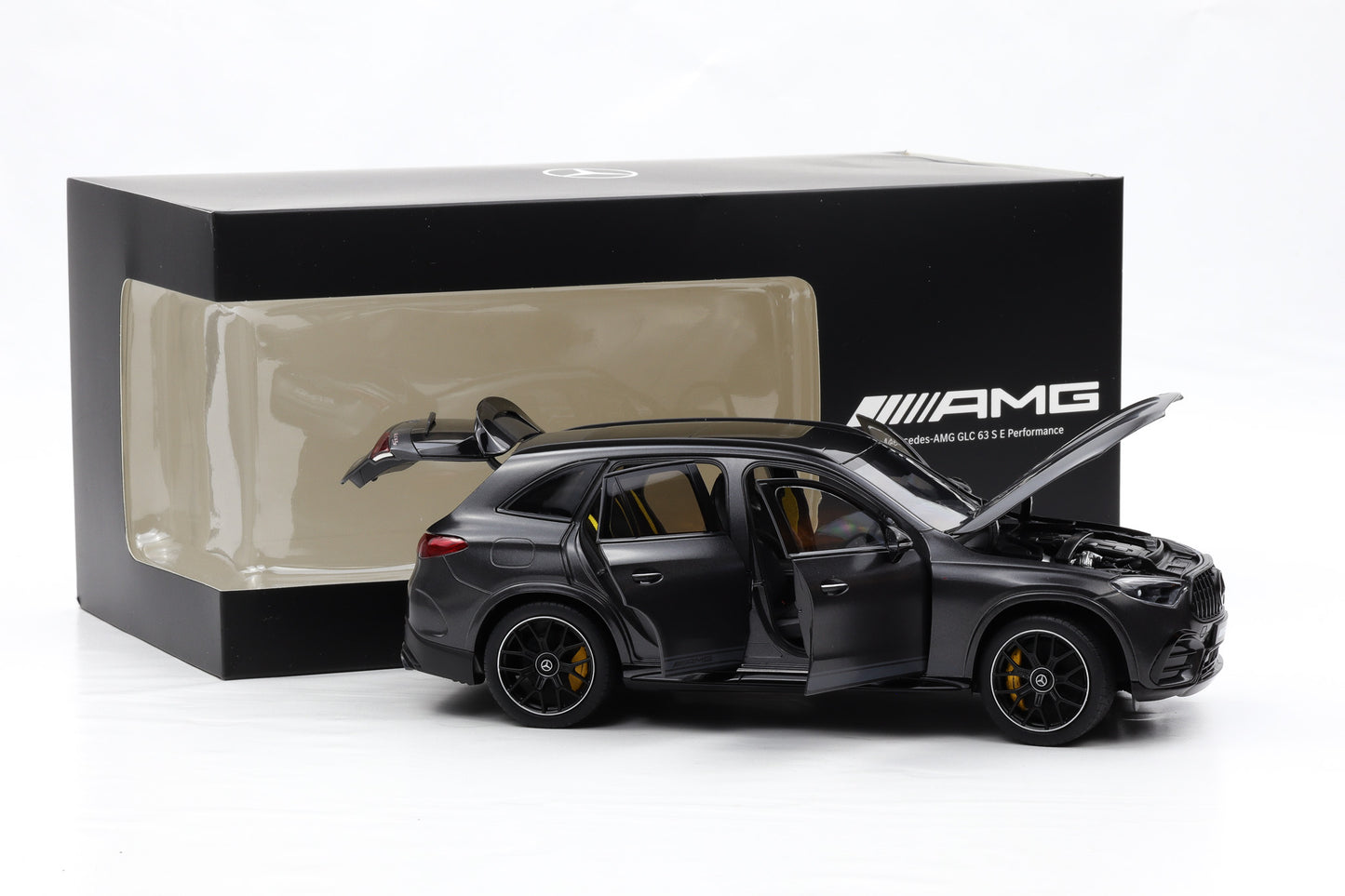 1:18 Mercedes-Benz AMG GLC X254 63 AMG Edition 1 graphitgrau magno NZG