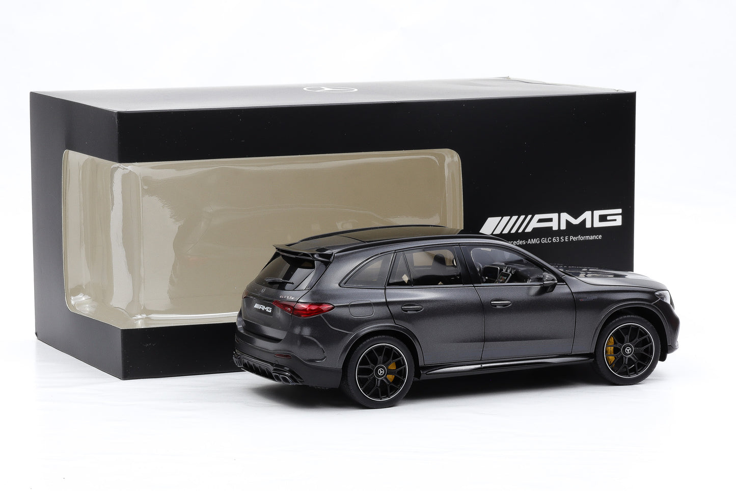 1:18 Mercedes-Benz AMG GLC X254 63 AMG Edition 1 graphitgrau magno NZG