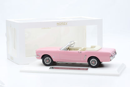 1:18 Norev Ford Mustang 1966 Convertible rosa 182812