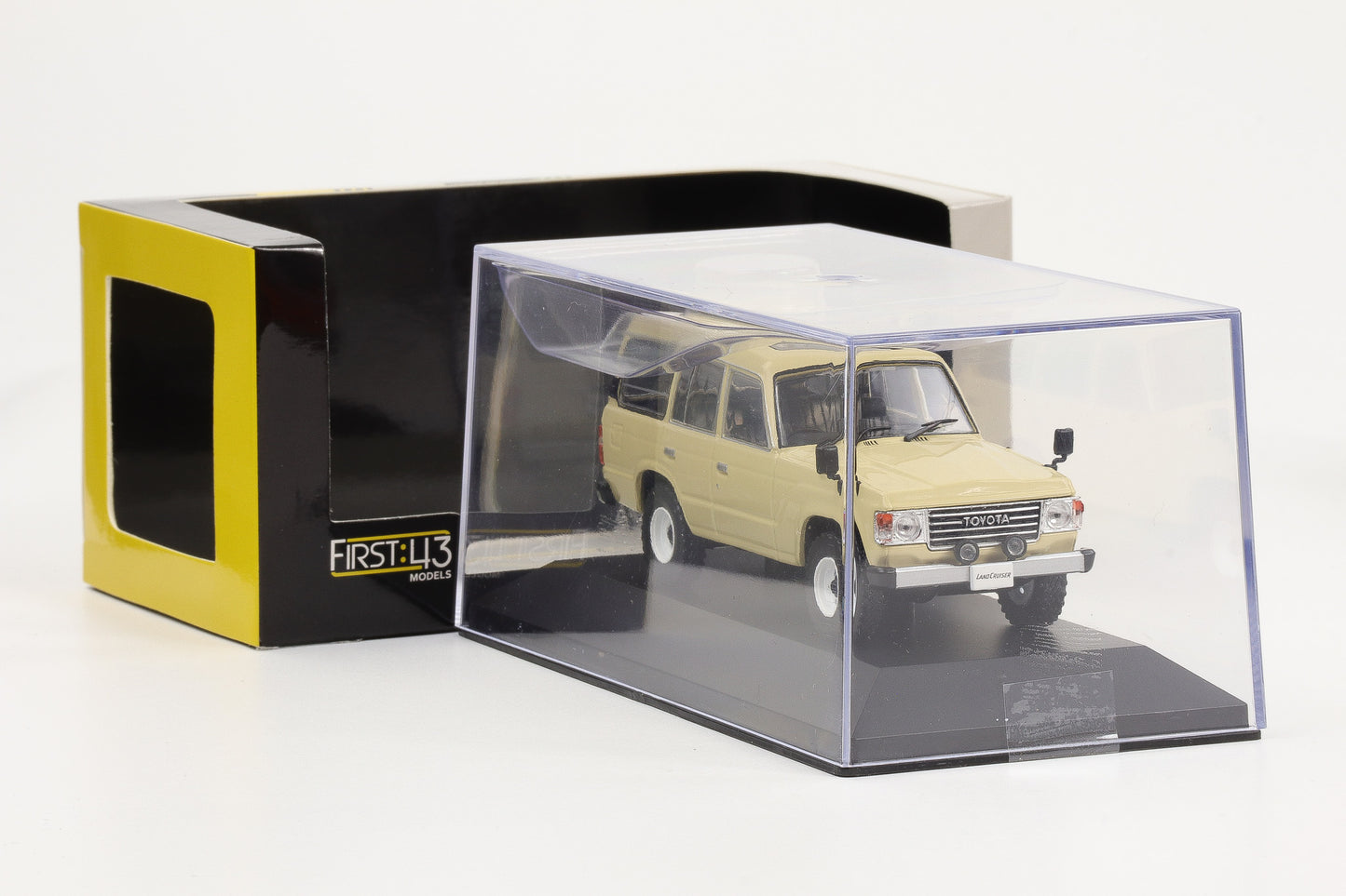 1:43 First Toyota Land Cruiser 60 Series beige 1982 diecast