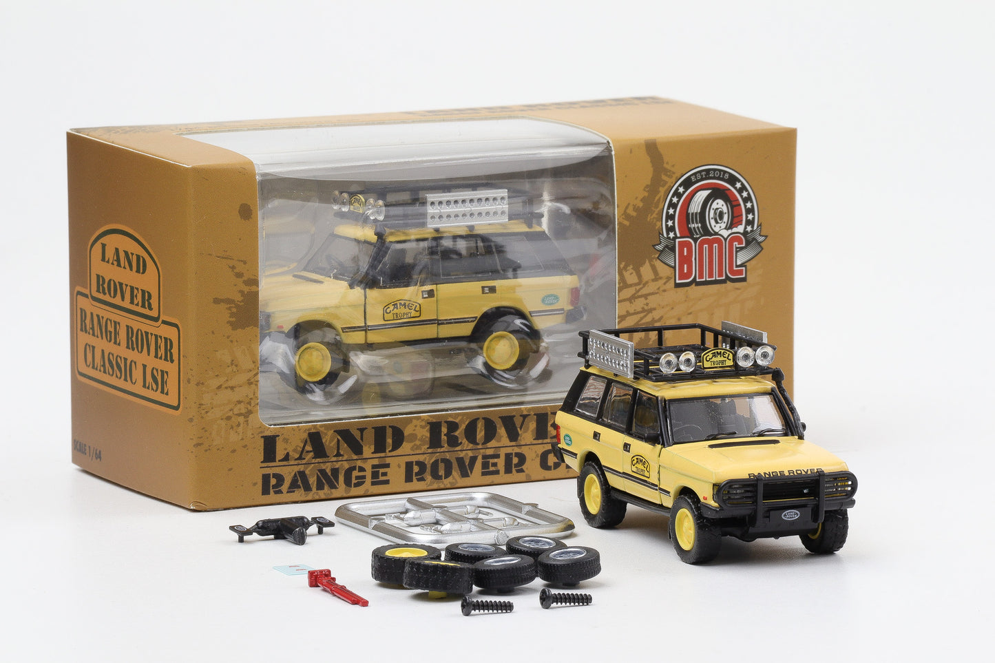 1:64 BMC Range Rover Classic LSE Camel Trophy RHD mit Zubehör