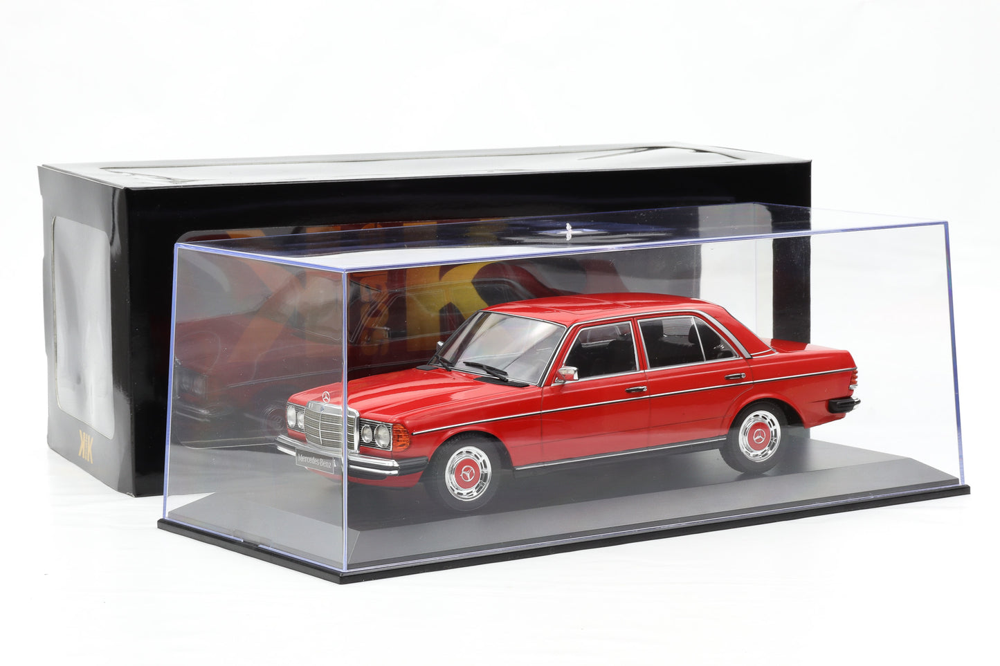 1:18 Mercedes-Benz 230E W123 Saloon 1975 rot diecast KK Scale + Vitrine