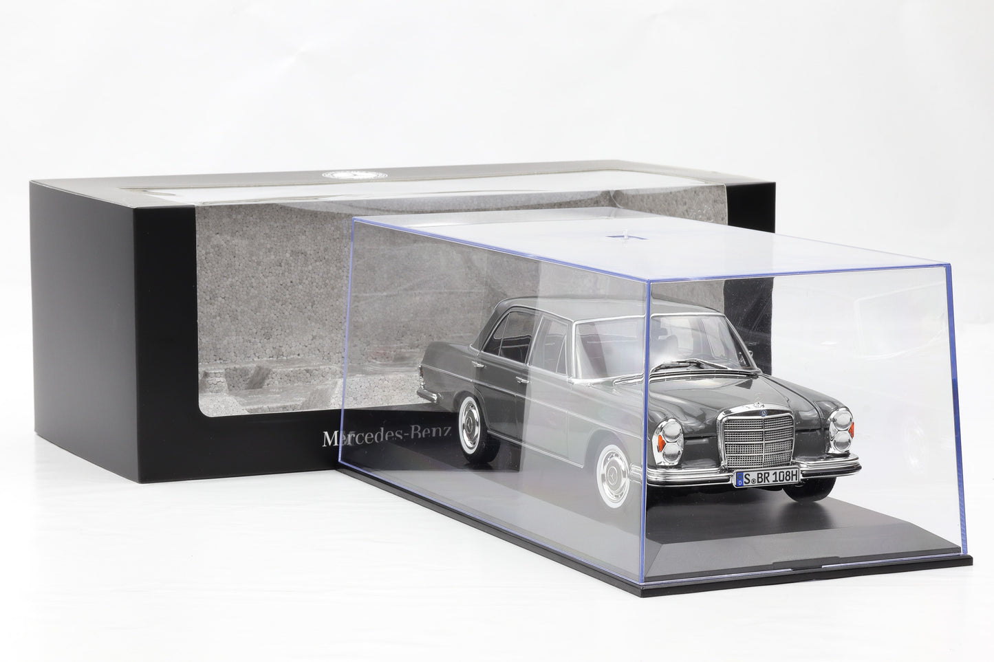1:18 Norev Mercedes-Benz 280 SE W108 1968 Arabergrau DEALER + Vitrine