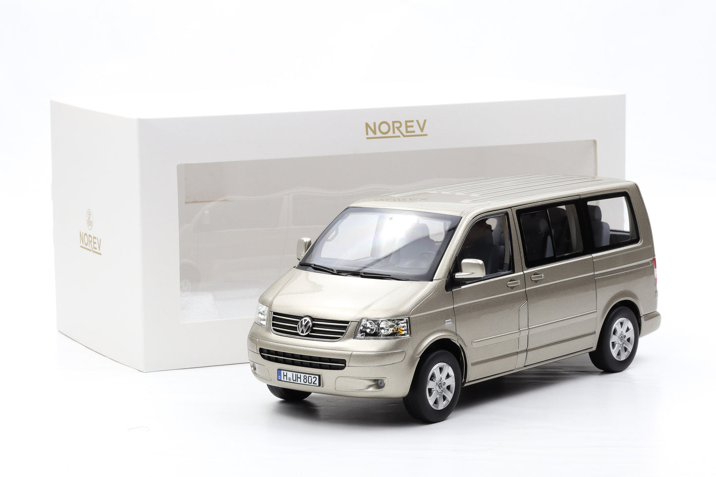 1:18 Norev Volkswagen T5 Multivan Bus 2003 wheatbeige metallic full opening