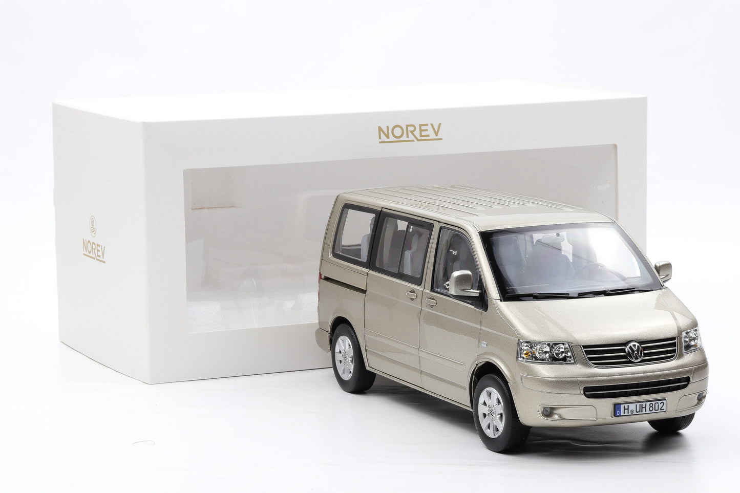 1:18 Norev Volkswagen T5 Multivan Bus 2003 wheatbeige metallic full opening