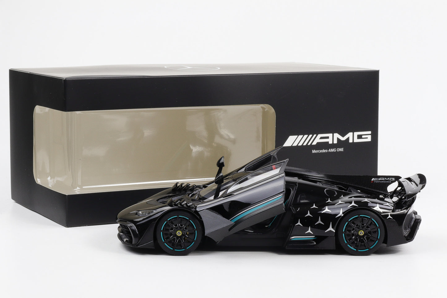 1:18 Mercedes-Benz AMG One Race Version C298 Obsidianschwarz NZG Dealer