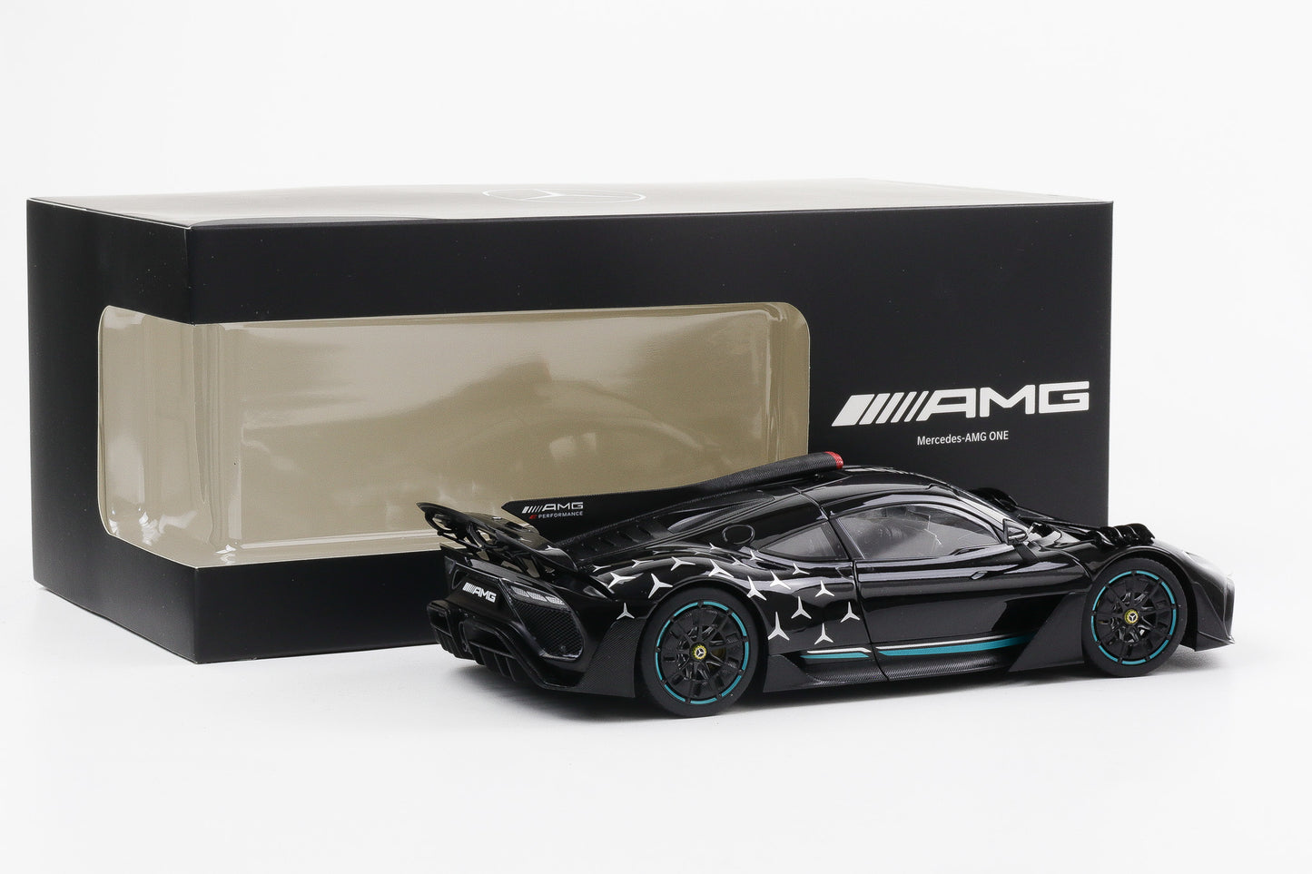 1:18 Mercedes-Benz AMG One Race Version C298 Obsidianschwarz NZG Dealer