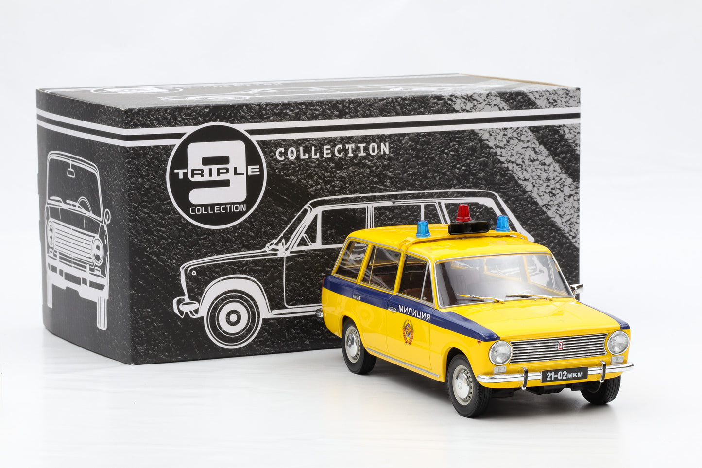 1:18 Triple9 Lada 2102 USSR Police 1972 T9-1800233