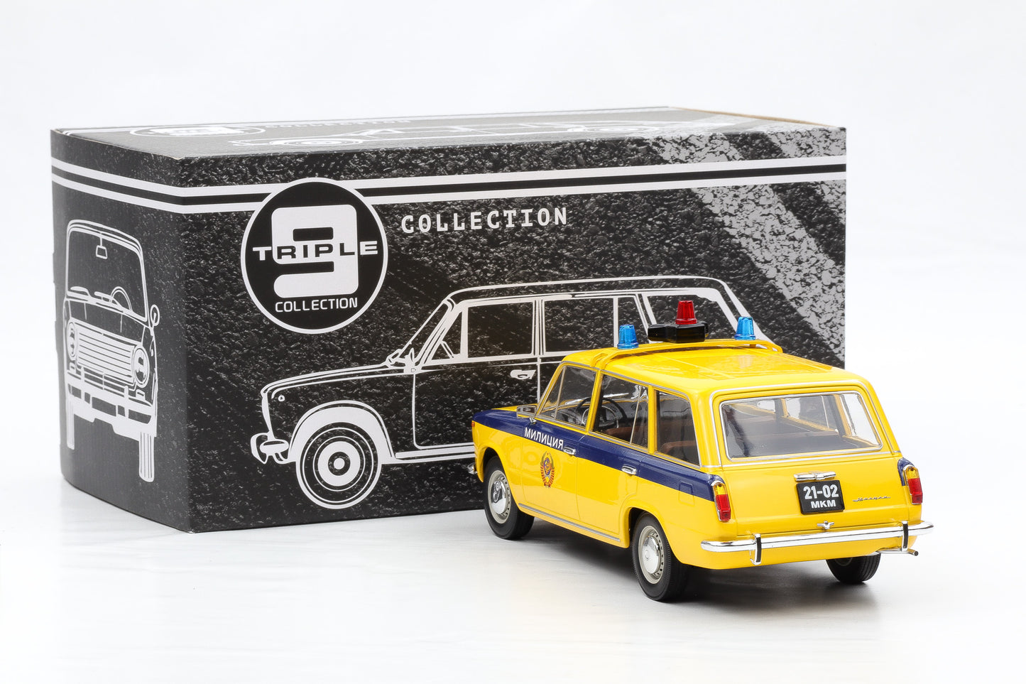 1:18 Triple9 Lada 2102 USSR Police 1972 T9-1800233