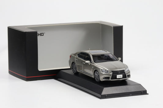 1:43 Kyosho Lexus LS460 F Sport Limousine Sonic Titanium 2015 03659T