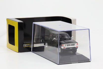 1:43 First Toyota Hilux SR5 schwarz 1997 F43-132 diecast