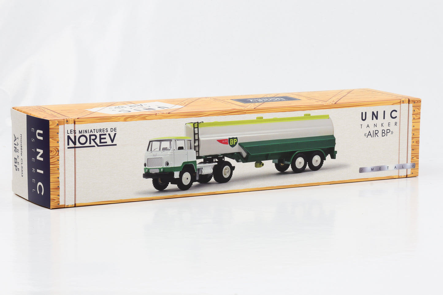 1:43 Unic Esterel camion cisterna Air BP bianco-giallo-verde Norev pressofuso