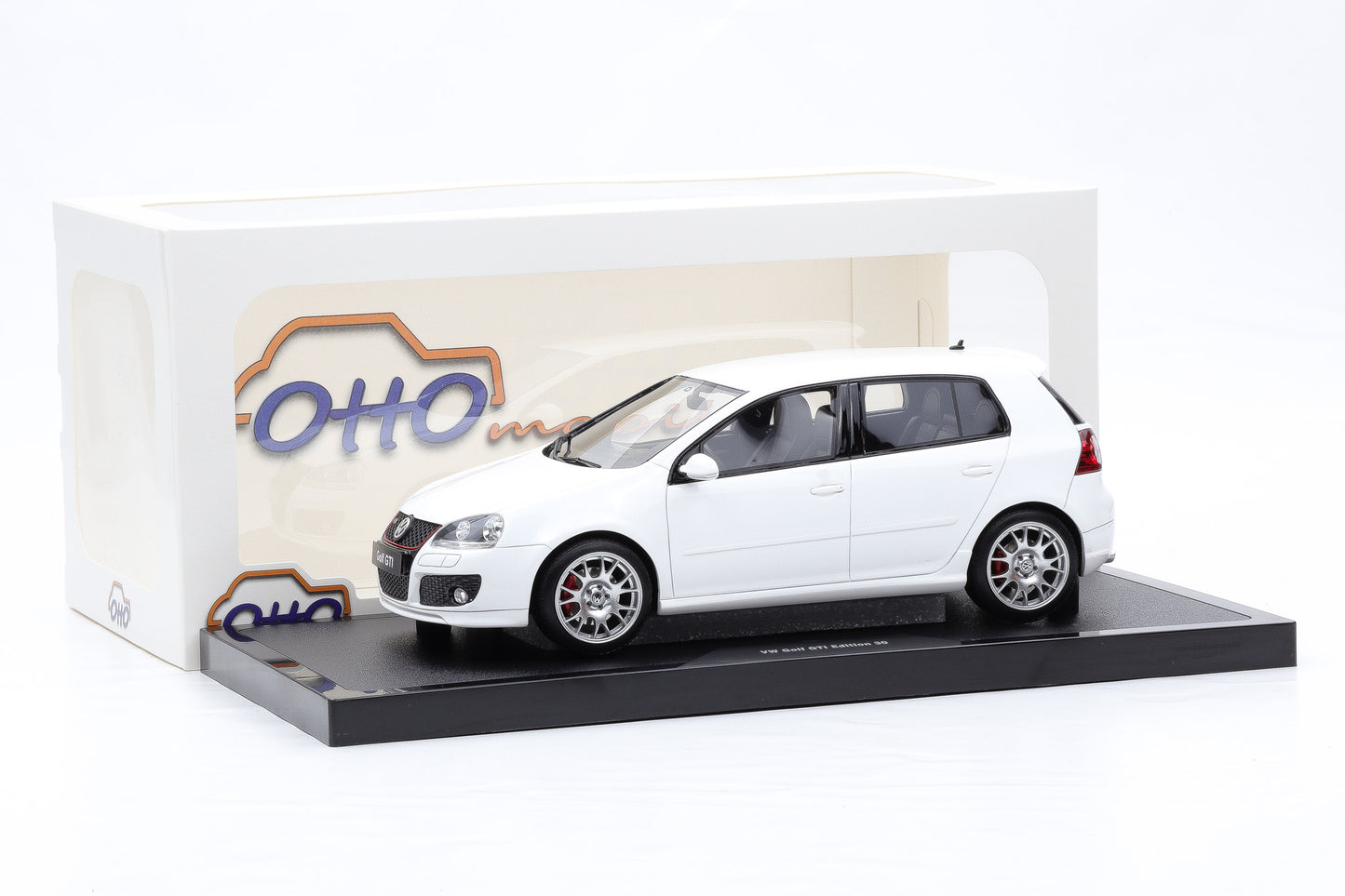 1:18 OTTOmobile OT1250 VW Golf 5 V GTI Edition 30 Candy white 2007