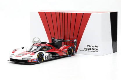 1:18 IXO Porsche 963 #7 Sieger 24h Daytona 2024 Penske Motorsports Giftbox