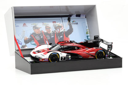 1:18 IXO Porsche 963 #7 Sieger 24h Daytona 2024 Penske Motorsports Giftbox