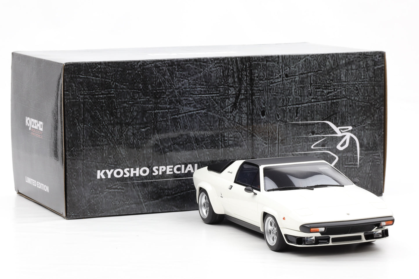 1:18 Kyosho Lamborghini Silhouette Red KS18513W resin closed