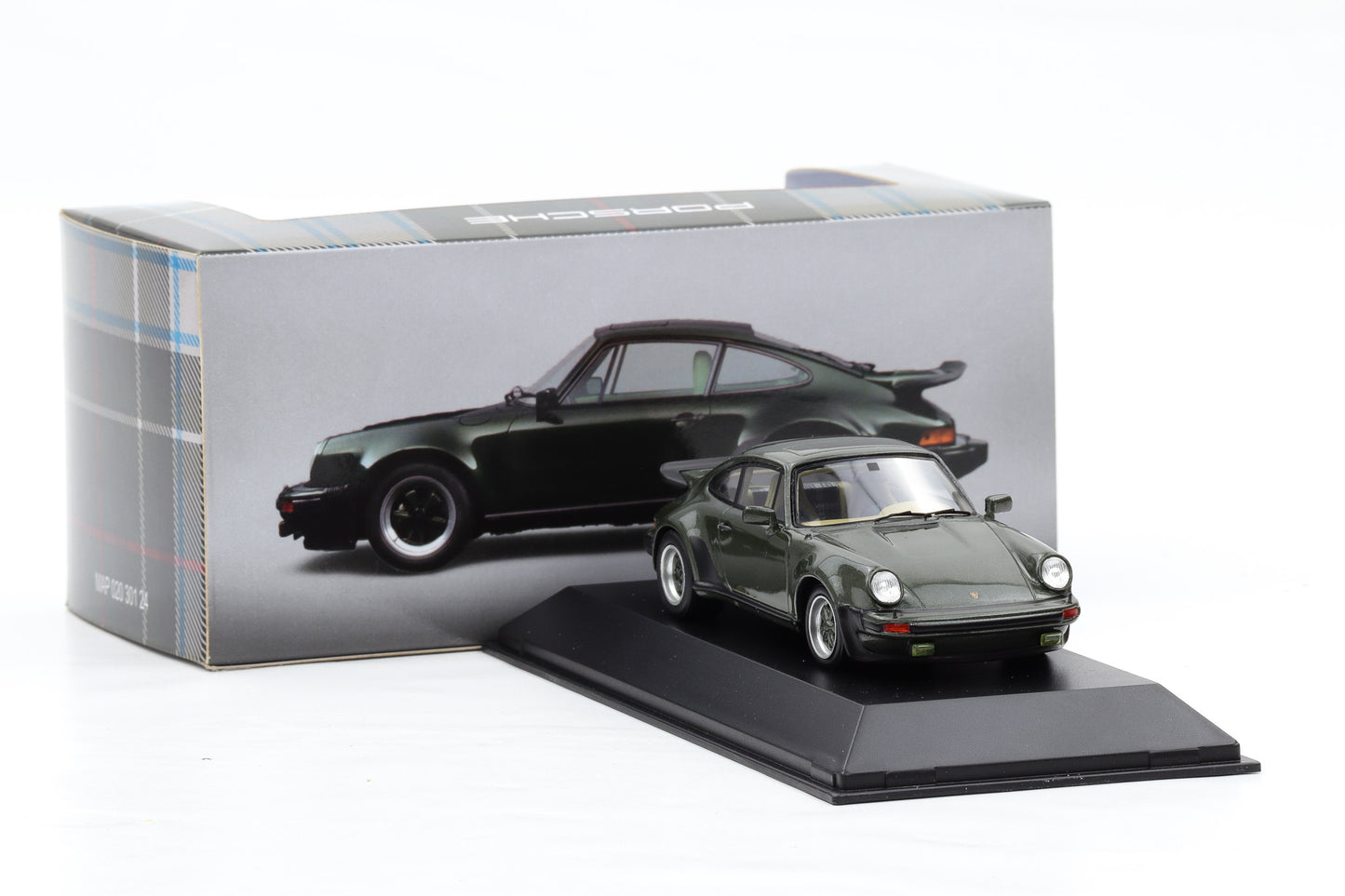 1:43 Spark Porsche 911 Turbo 3.0 Coupe Ferry Oakgreen metallic Museum MAP