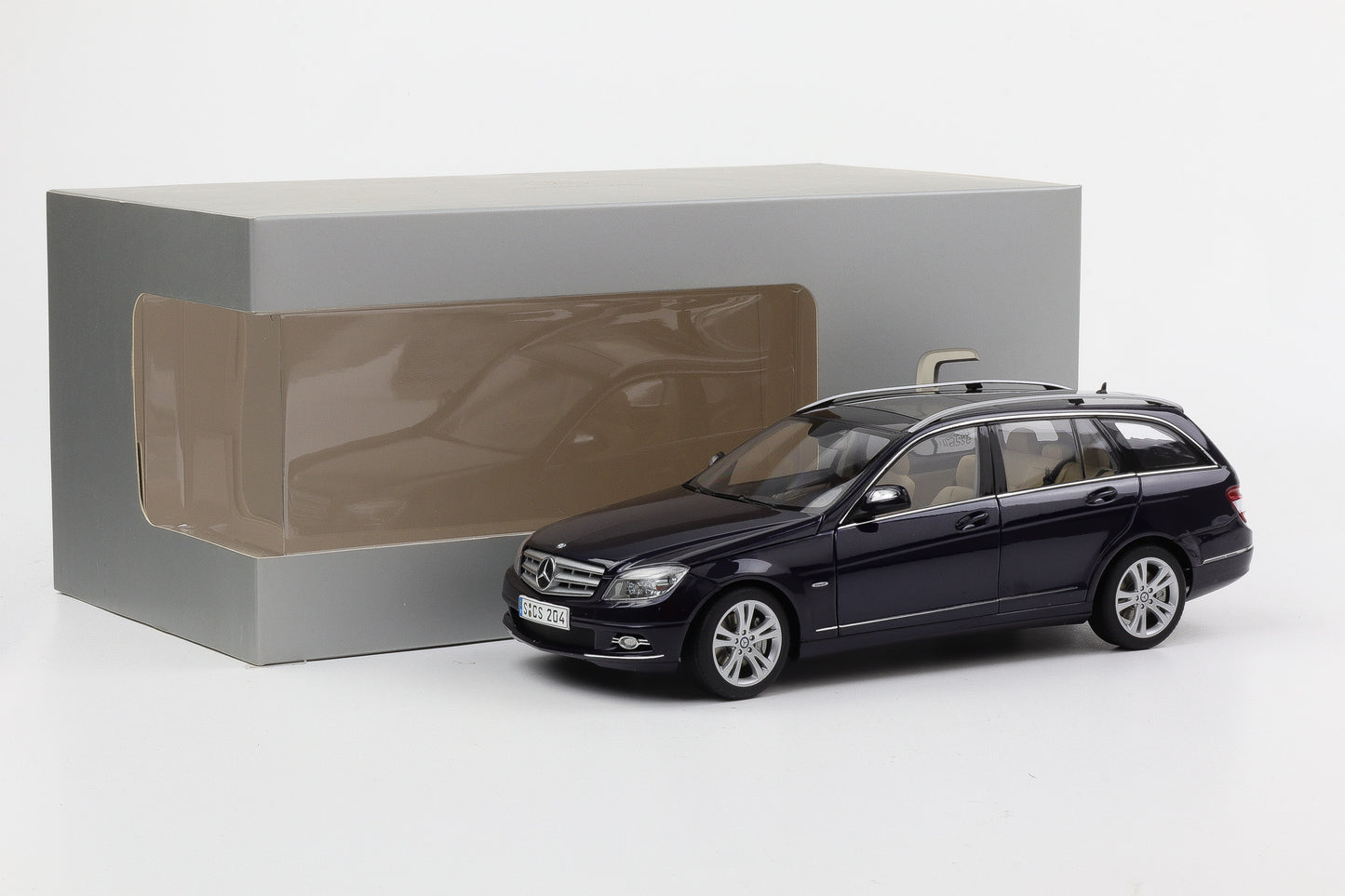 1:18 Autoart Mercedes-Benz C-Klasse S204 T-Modell Tansanitblau 2007