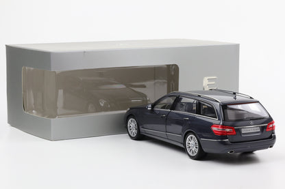 1:18 Minichamps Mercedes-Benz E-Klasse S212 T-Modell Tenoritgrau metallic