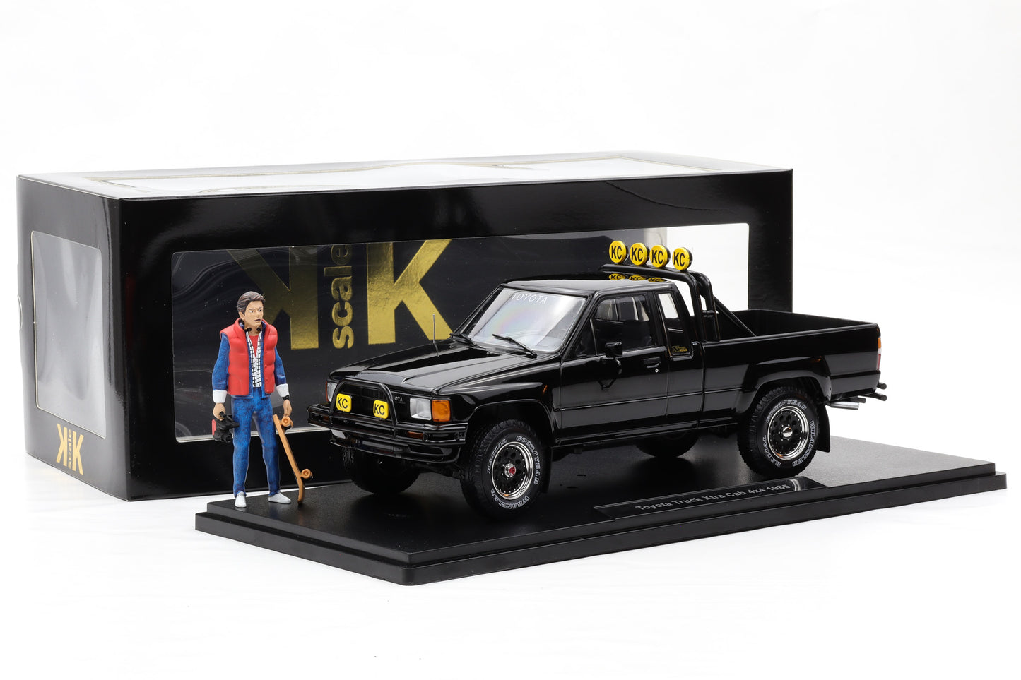 1:18 Toyota Hilux SR5 Back to future + Marty McFly Figur KK Scale