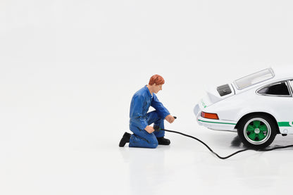 1:24 Figur Auto-Mechaniker Tony Reifen aufpumpen American Diorama Figuren