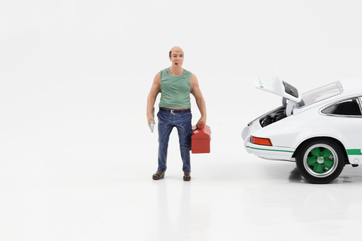 1:24 Figur Auto-Mechaniker Sam mit Werkzeugkiste American Diorama Figuren