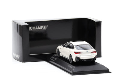 1:43 Minichamps BMW i4 M50 Mineralweiß metallic 2022