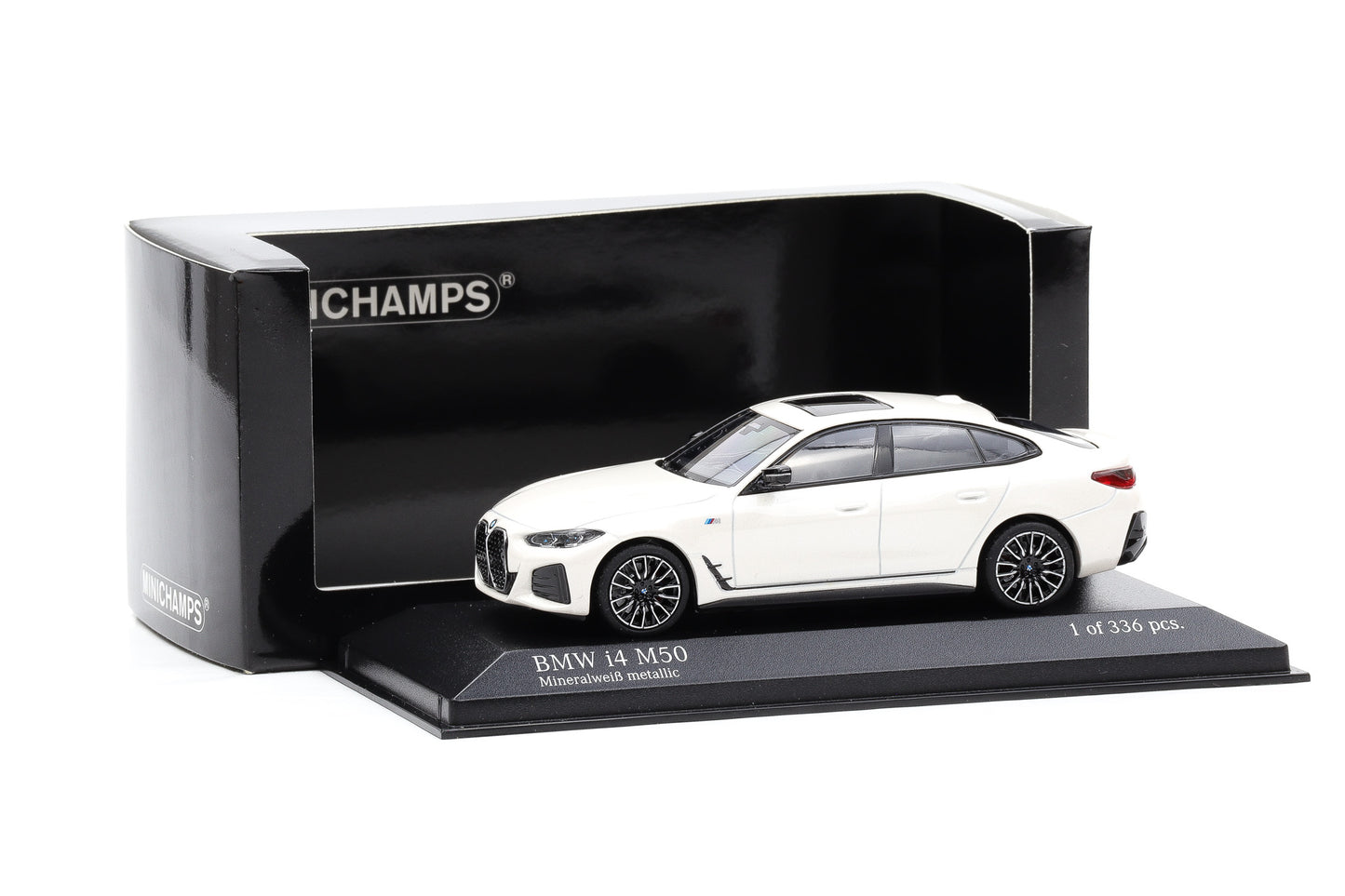 1:43 Minichamps BMW i4 M50 Mineralweiß metallic 2022