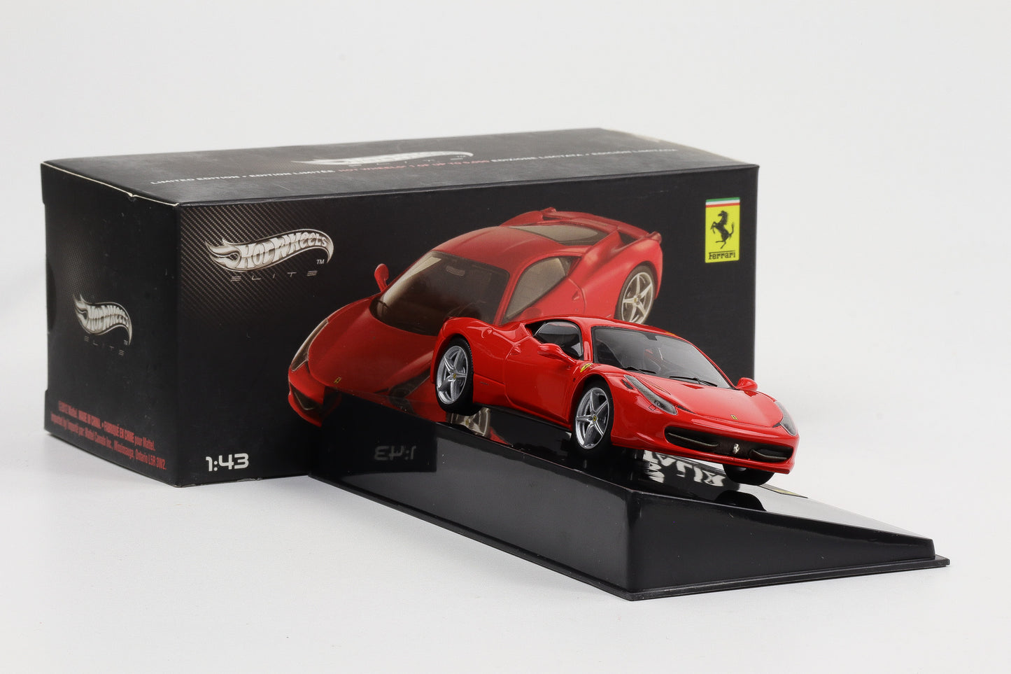 1:43 Hot Wheels Elite Ferrari 458 Italia rot X5502