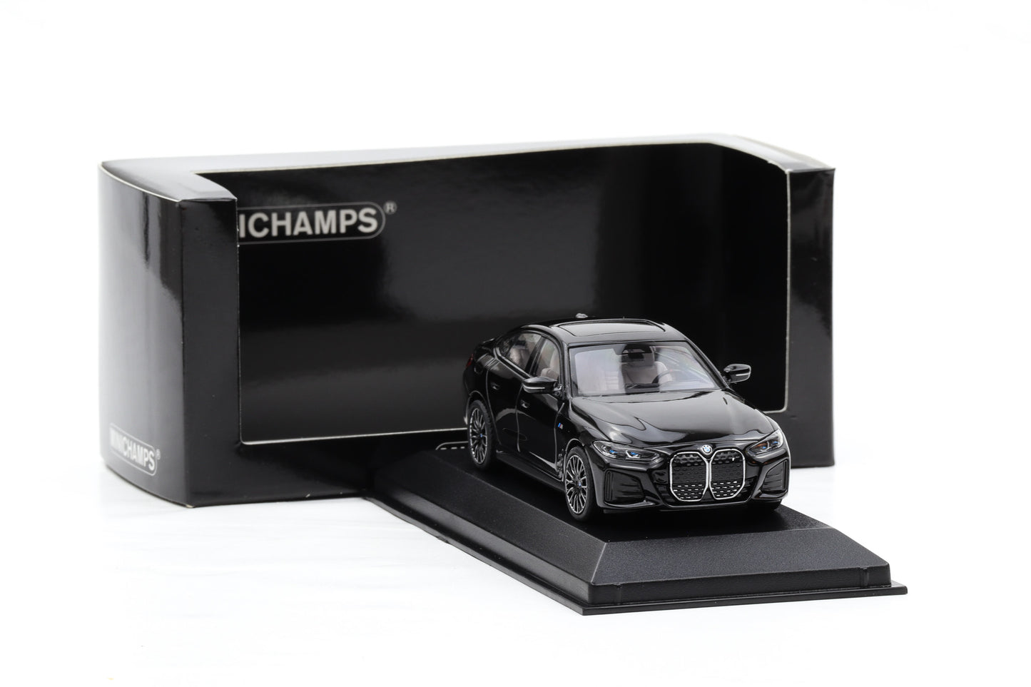 1:43 Minichamps BMW i4 M50 Saphierschwarz metallic 2022