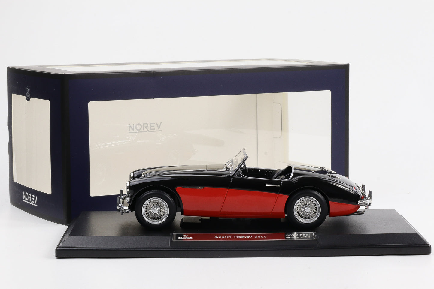 1:18 Norev Austin Healey 3000 1961 schwarz-rot Limited Edition 200 Stk. 182601