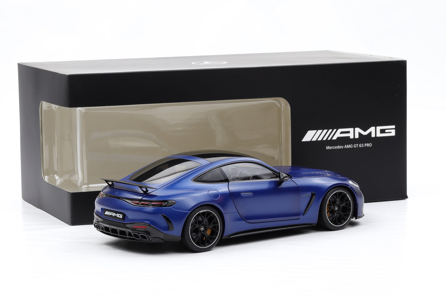 1:18 Mercedes-Benz AMG GT 63 PRO MANUFAKTUR spectralblau magno NZG Dealer