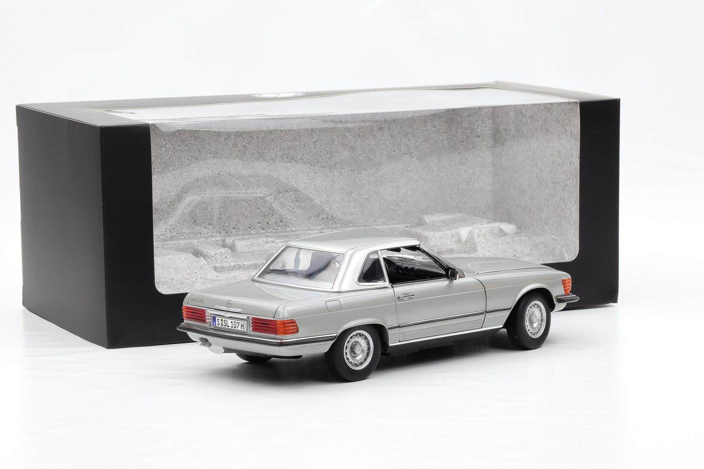 1:18 Mercedes-Benz 450 SL R107 Hard/Softtop astral silver metallic Norev Dealer