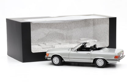 1:18 Mercedes-Benz 450 SL R107 Hard/Softtop astral silver metallic Norev Dealer