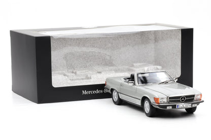 1:18 Mercedes-Benz 450 SL R107 Hard/Softtop astral silver metallic Norev Dealer